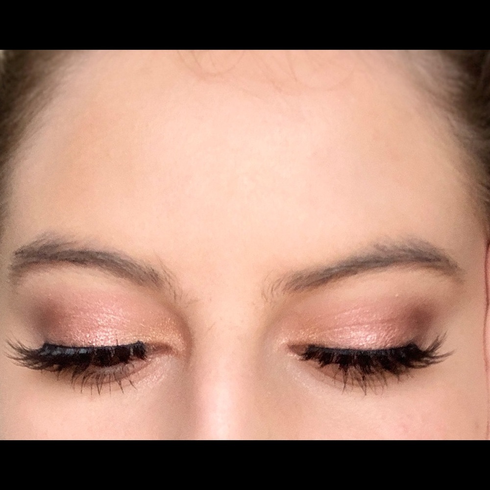 Lashes, eyeshadow